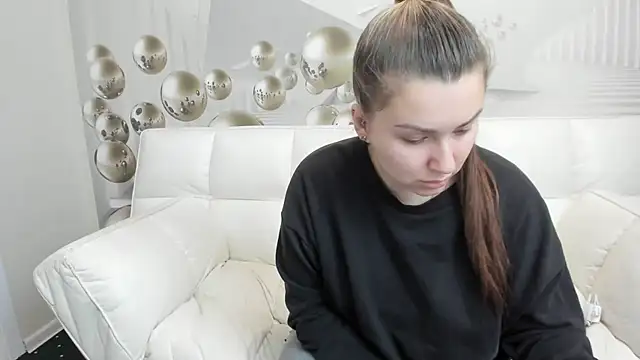 Snapshot of Julia_henny3 chatting on October 21, 2025, 1:12 pm Julia henny3 online show from October 21, 2025, 1:12 pm