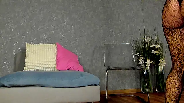 KarinaSparks online show from November 29, 2025, 8:34 pm