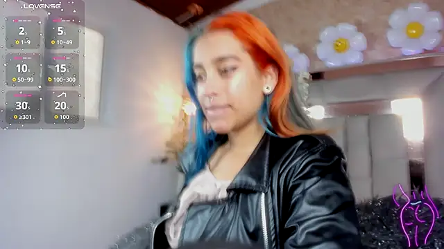 Cristall ravven online show from November 12, 2025, 1:55 pm