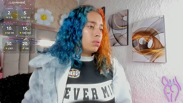 Cristall ravven online show from November 13, 2025, 1:21 pm