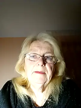 AmyLove353 online show from November 15, 2025, 4:21 am