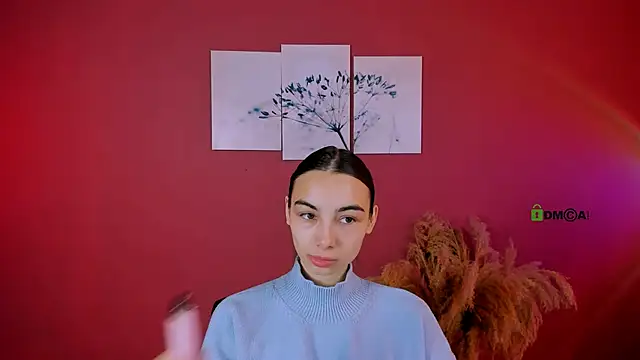 kira light   online show from November 11, 2025, 9:42 am