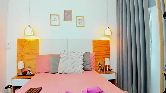 Abbie royy online show from December 16, 2025, 1:16 pm