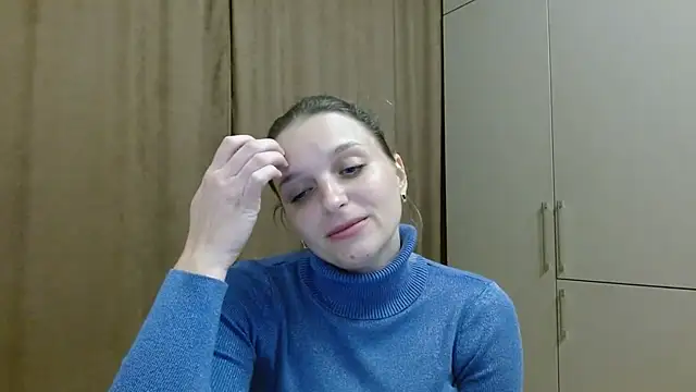 ElisSky301 online show from November 7, 2025, 10:32 pm