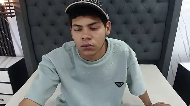 Yordi Alpha online show from November 3, 2025, 1:01 pm