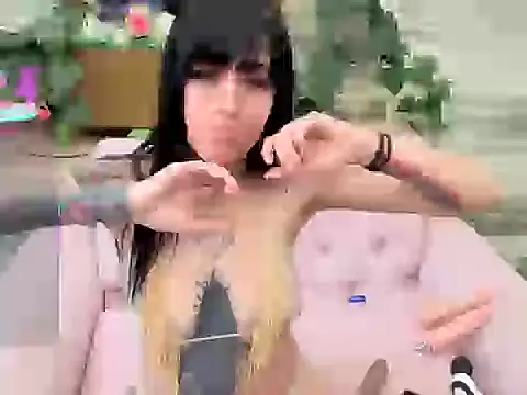 HaryBlair online show from November 25, 2025, 7:03 pm