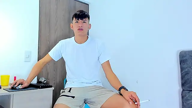 Nicolas Torres  online show from November 5, 2025, 7:30 am