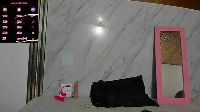 Sasha Blonde online show from November 24, 2025, 10:31 pm