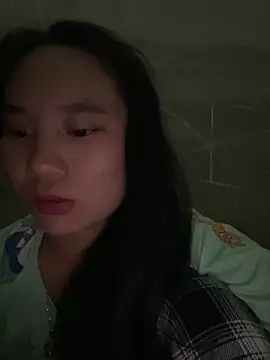 Snapshot of Irin_jo chatting on October 27, 2025, 1:37 pm Irin jo online show from October 27, 2025, 1:37 pm