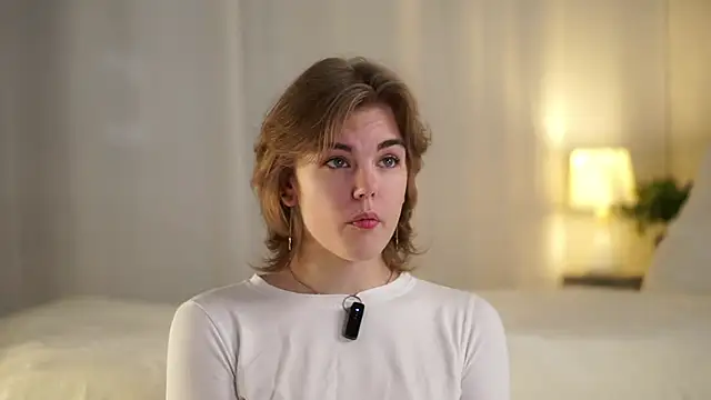 Snapshot of MelodyBaur chatting on November 27, 2025, 11:34 am MelodyBaur online show from November 27, 2025, 11:34 am