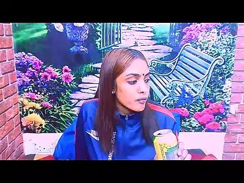 Snapshot of IndianPretty1 chatting on November 2, 2025, 5:32 am IndianPretty1 online show from November 2, 2025, 5:32 am