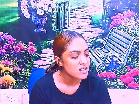 Snapshot of IndianPretty1 chatting on November 17, 2025, 5:24 am IndianPretty1 online show from November 17, 2025, 5:24 am