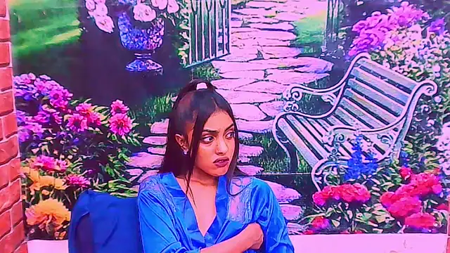 Snapshot of IndianPretty1 chatting on November 27, 2025, 7:32 am IndianPretty1 online show from November 27, 2025, 7:32 am