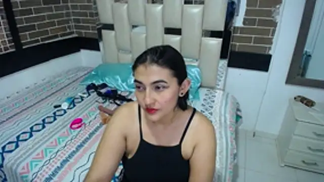 Snapshot of yuliet_latin69 chatting on November 23, 2025, 1:33 pm yuliet latin69 online show from November 23, 2025, 1:33 pm