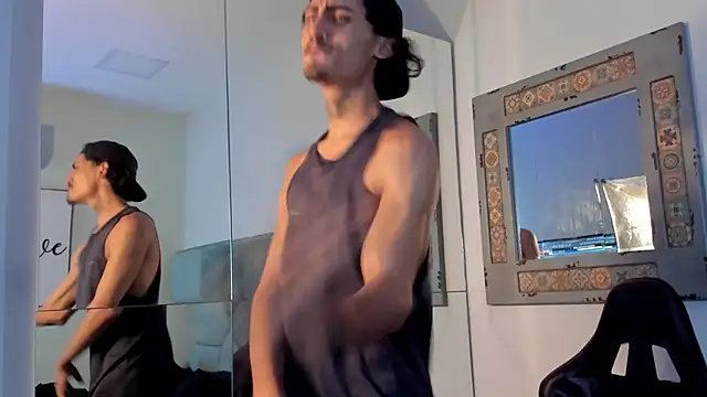 Mr Strike online show from November 6, 2025, 3:29 am