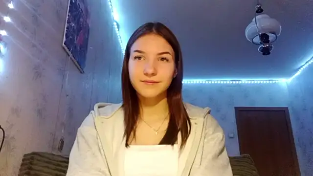 Snapshot of Beauty_miIa chatting on October 25, 2025, 7:16 am Beauty miIa online show from October 25, 2025, 7:16 am