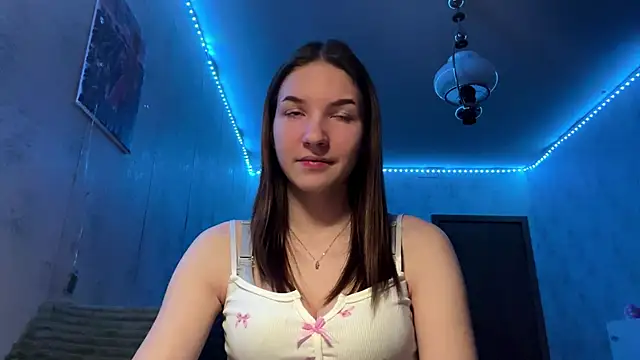 Snapshot of Beauty_miIa chatting on November 27, 2025, 7:16 pm Beauty miIa online show from November 27, 2025, 7:16 pm