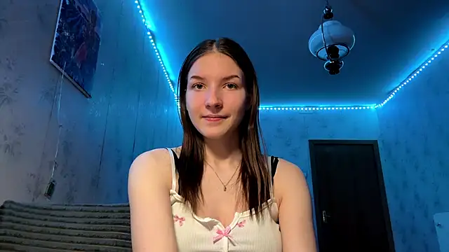 Snapshot of Beauty_miIa chatting on November 30, 2025, 5:39 pm Beauty miIa online show from November 30, 2025, 5:39 pm