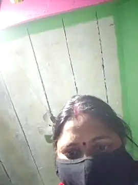 QRESABABY online show from November 25, 2025, 11:38 pm