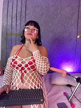 Snapshot of Silvia_Notte chatting on October 29, 2025, 12:07 pm Silvia Notte online show from October 29, 2025, 12:07 pm