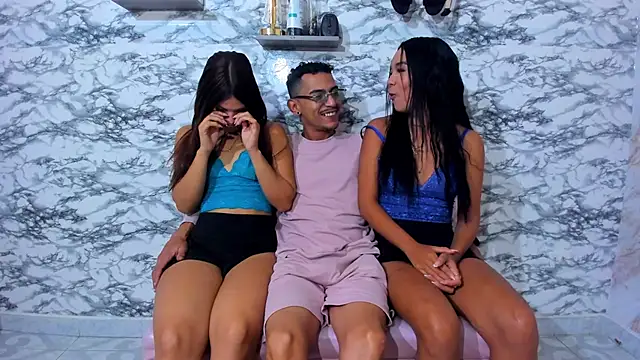 DoublePleasureX  online show from November 14, 2025, 5:28 am