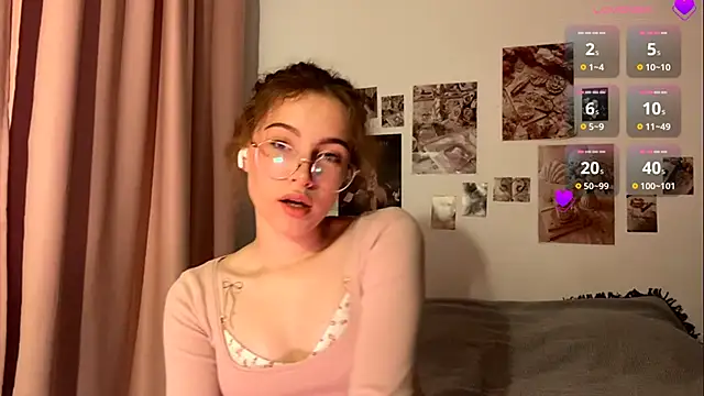 Kira Sanders online show from December 15, 2025, 6:56 pm