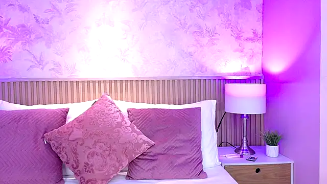 Snapshot of AdelineJhones chatting on November 3, 2025, 1:56 pm AdelineJhones online show from November 3, 2025, 1:56 pm