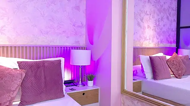 Snapshot of AdelineJhones chatting on November 5, 2025, 1:33 pm AdelineJhones online show from November 5, 2025, 1:33 pm