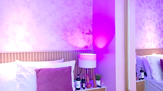 Snapshot of AdelineJhones chatting on December 5, 2025, 2:47 pm AdelineJhones online show from December 5, 2025, 2:47 pm