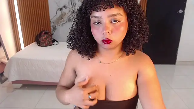 Snapshot of rosselyn_ chatting on October 30, 2025, 7:25 pm rosselyn online show from October 30, 2025, 7:25 pm