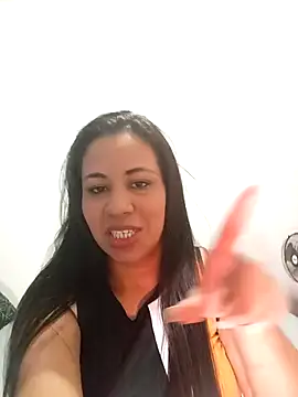 Snapshot of LeilaTaylor chatting on October 24, 2025, 2:57 pm LeilaTaylor online show from October 24, 2025, 2:57 pm