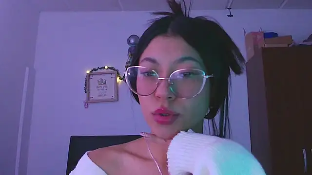 LissyM online show from November 28, 2025, 9:28 pm