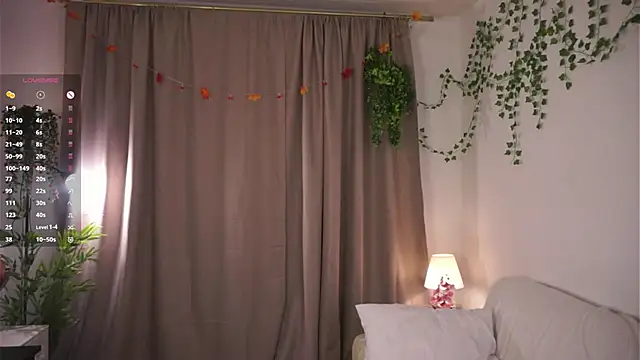 Snapshot of KissyCloud chatting on November 30, 2025, 9:35 am KissyCloud online show from November 30, 2025, 9:35 am