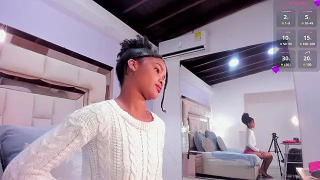 Snapshot of karolebonyy chatting on November 12, 2025, 5:24 pm karolebonyy online show from November 12, 2025, 5:24 pm