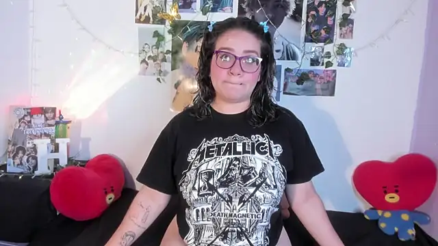 Snapshot of Rose_Hellen chatting on December 2, 2025, 4:18 am Rose Hellen online show from December 2, 2025, 4:18 am