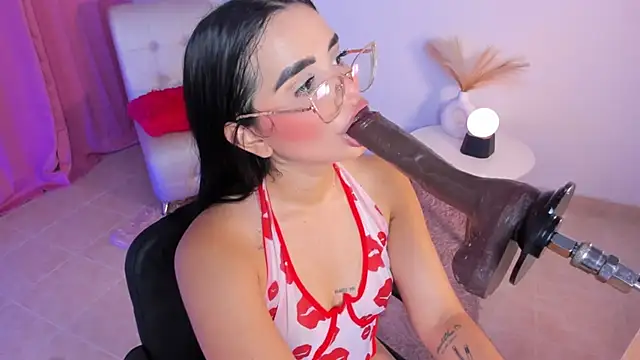 Snapshot of laana_foxx chatting on October 28, 2025, 3:21 am laana foxx online show from October 28, 2025, 3:21 am