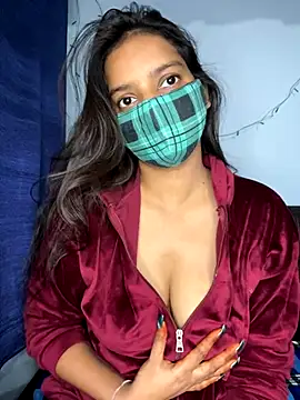 Cute Marina online show from November 13, 2025, 8:46 am