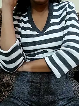 Snapshot of Fuck_me_babyy chatting on November 8, 2025, 4:12 am Fuck me babyy online show from November 8, 2025, 4:12 am