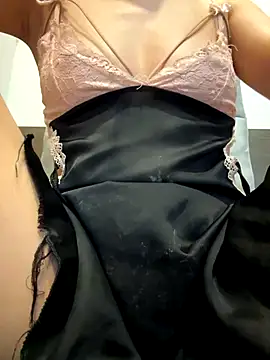 Emily-y online show from November 19, 2025, 1:11 pm