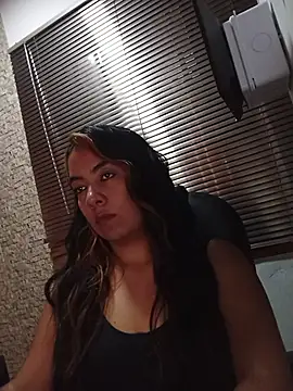 Snapshot of lili_hiugs chatting on November 2, 2025, 8:22 pm lili hiugs online show from November 2, 2025, 8:22 pm