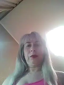 Snapshot of SelinaLovqx chatting on October 23, 2025, 2:16 pm SelinaLovqx online show from October 23, 2025, 2:16 pm