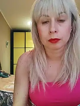 Snapshot of SelinaLovqx chatting on November 1, 2025, 8:38 am SelinaLovqx online show from November 1, 2025, 8:38 am