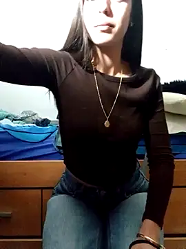 cotoncandyy online show from November 27, 2025, 5:15 pm