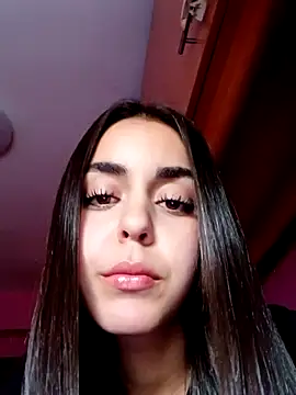 cotoncandyy online show from December 2, 2025, 4:46 pm