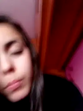 cotoncandyy online show from December 18, 2025, 4:35 pm