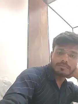 hotbullforgirlz online show from October 22, 2025, 1:44 pm