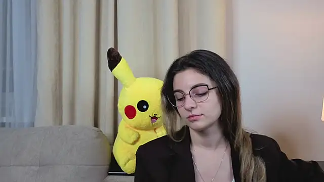 Snapshot of CasandraMickell chatting on November 2, 2025, 8:11 pm CasandraMickell online show from November 2, 2025, 8:11 pm