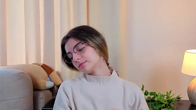 Snapshot of CasandraMickell chatting on November 4, 2025, 7:18 am CasandraMickell online show from November 4, 2025, 7:18 am