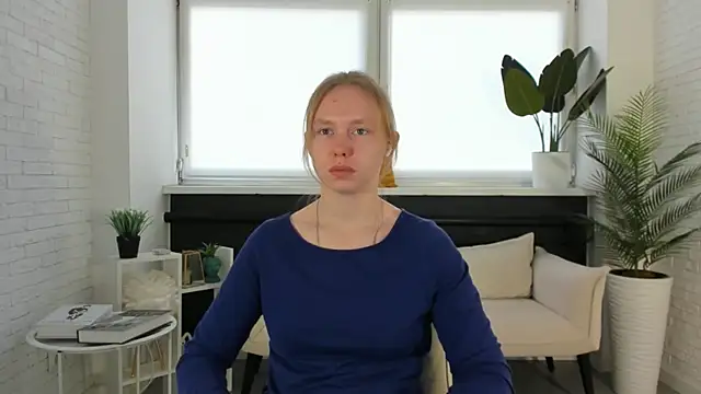 Snapshot of RessiePurtill chatting on October 23, 2025, 12:37 pm RessiePurtill online show from October 23, 2025, 12:37 pm