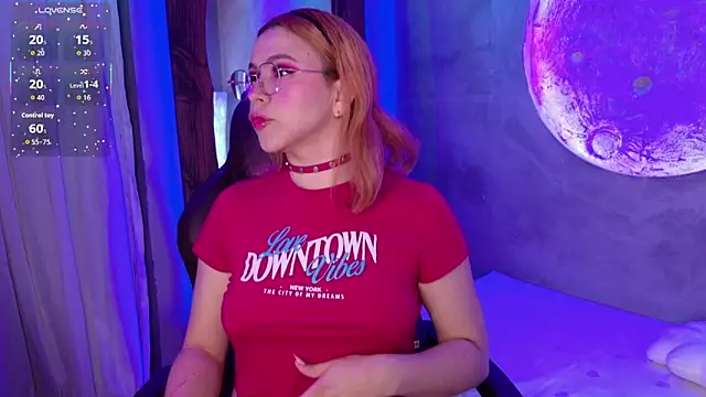 sussiestrawberry online show from November 20, 2025, 10:04 am